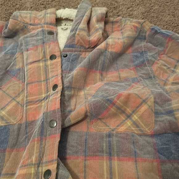 Plaid Sherpa lined hooded jacket - Picture 5 of 9
